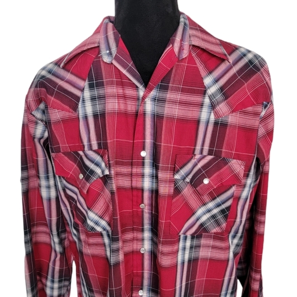 Men's Plains Westernwear Red Plaid Snap Button Down Size Medium - Picture 2 of 5